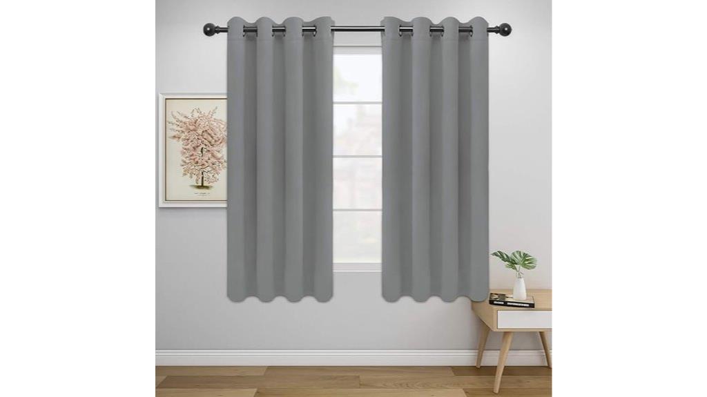 blackout bedroom curtains