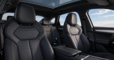 adjustable space saving car seats